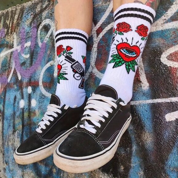 Tattoo style crew socks with roses, heart graphic – streetwear unisex NWOT - Picture 1 of 1